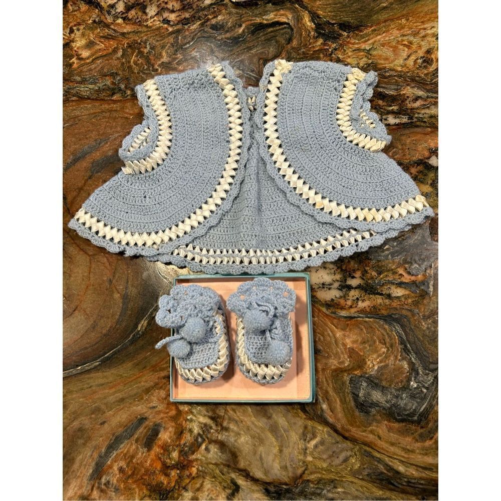 Vintage infant sweater vest booties blue white knit crochet satin ribbon baby pr